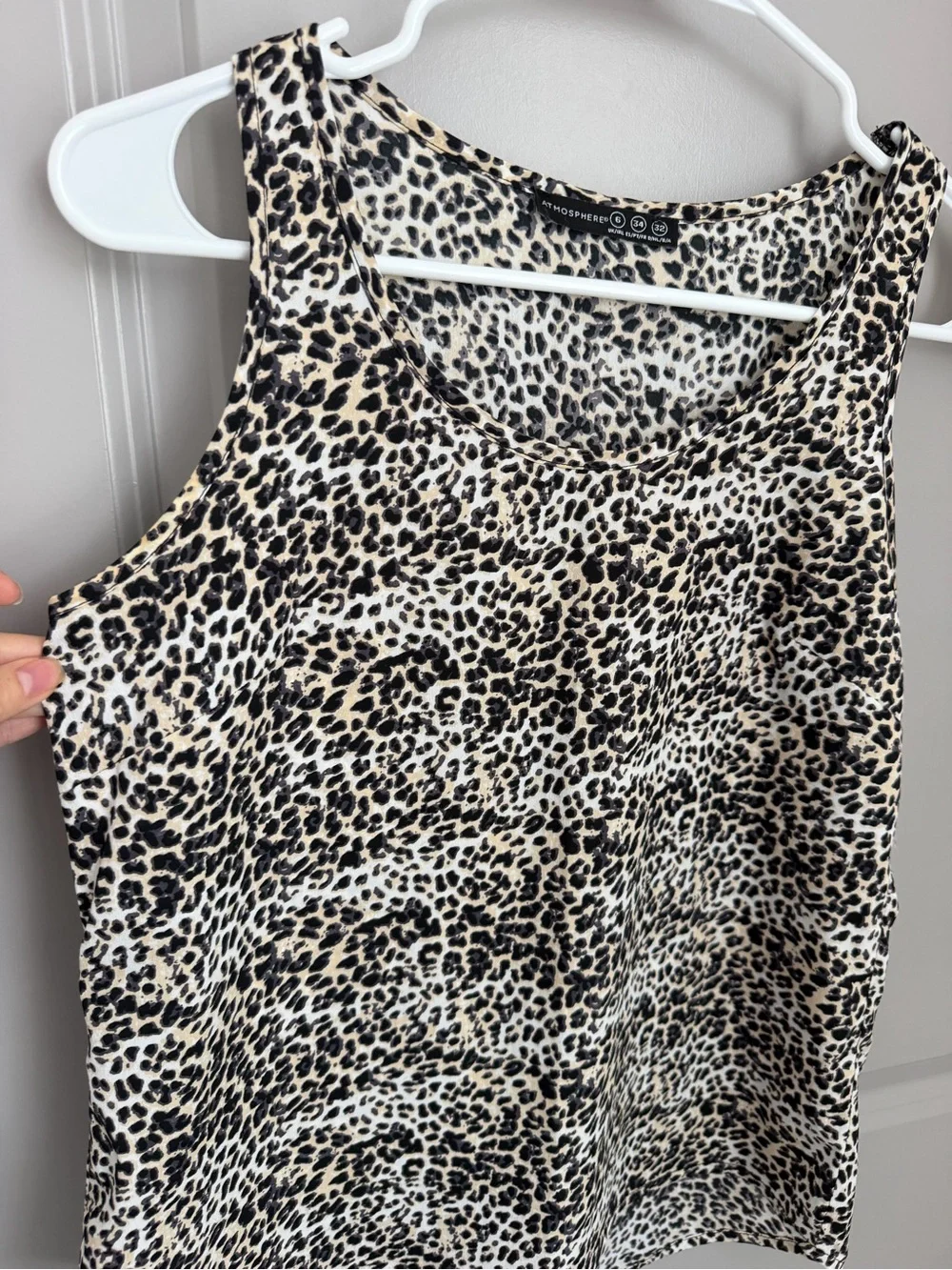 Atmosphere bold leopard